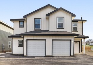 9034 Glen Shadow Dr in San Antonio, TX - Foto de edificio - Building Photo