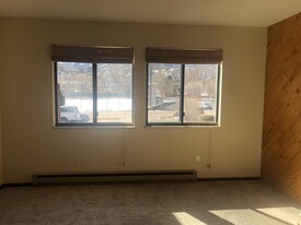 52 El Paso Blvd, Unit 2B in Manitou Springs, CO - Building Photo