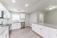 5118 Keystone St photo'