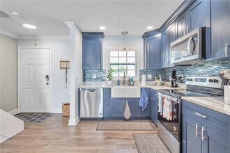 5172 Coquina Key Dr SE in St. Petersburg, FL - Building Photo - Building Photo