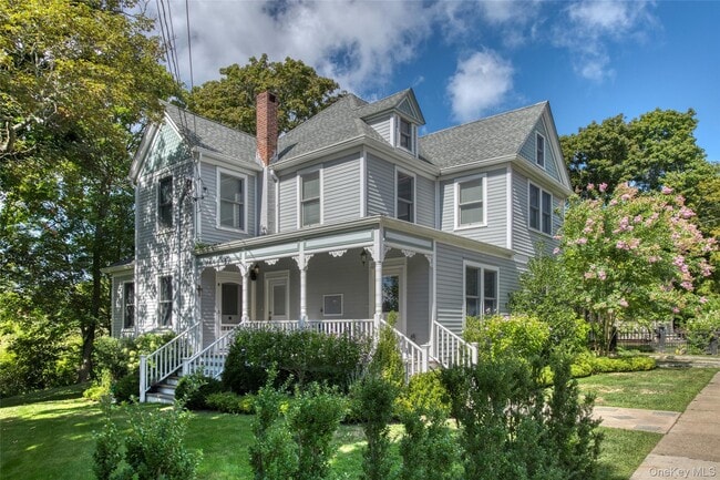 property at 1215 Main St