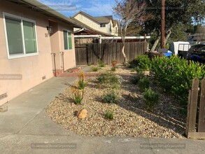 50 Julian Ave in Napa, CA - Building Photo - Building Photo