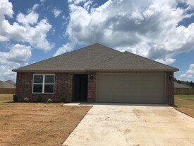 603 W Fitchberg St in Siloam Springs, AR - Building Photo