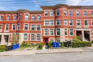 181 Winthrop Rd, Unit 8 in Brookline, MA - Building Photo