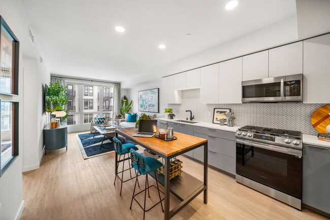 The Emery in Emeryville, CA - Building Photo - Building Photo