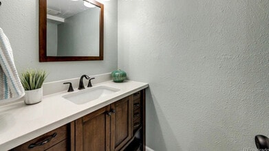 8060 W 9th Ave in Lakewood, CO - Building Photo - Building Photo
