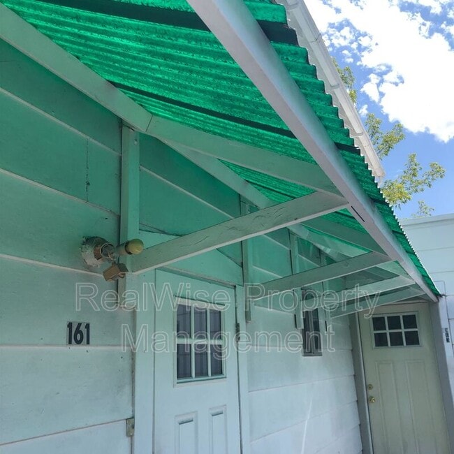 161 B St in Ashland, OR - Foto de edificio - Building Photo