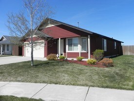 9302 W Caelen Ave in Cheney, WA - Building Photo