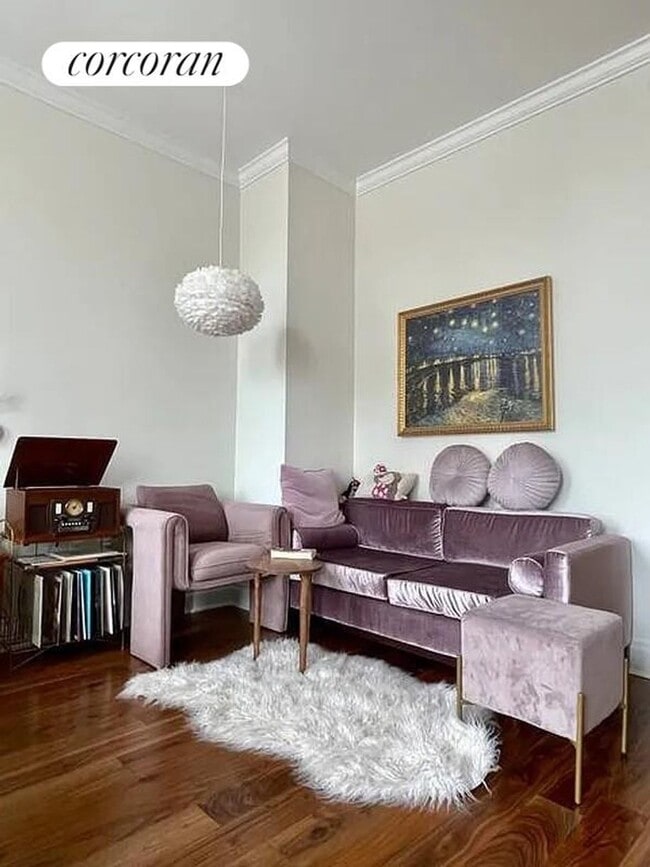 350 E 82nd St in New York, NY - Building Photo - Building Photo