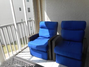 14911 Hole in 1 Cir in Ft. Myers, FL - Foto de edificio - Building Photo
