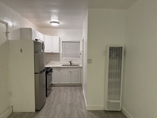 3405 Fay Ave, Unit B in Culver City, CA - Building Photo - Building Photo