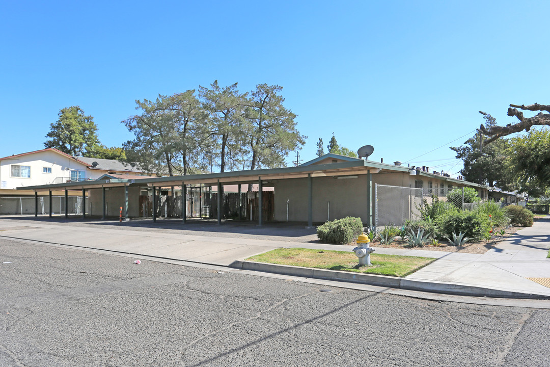 3908 N Effie St in Fresno, CA - Building Photo