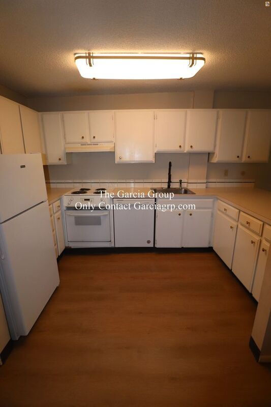 2393 SW Park Pl in Portland, OR - Building Photo - Building Photo
