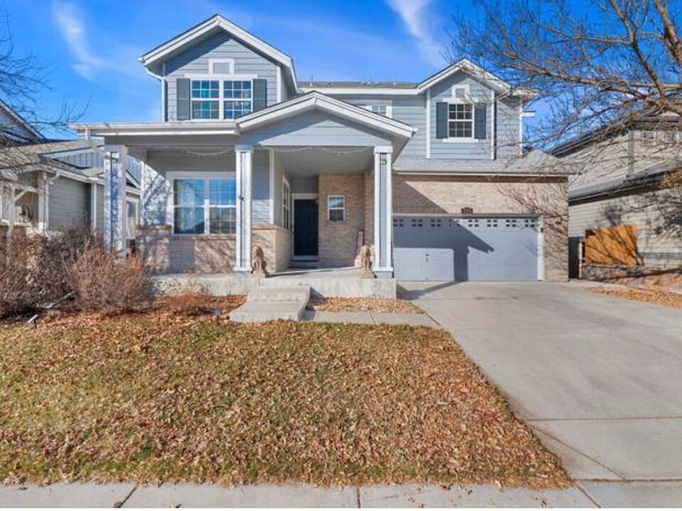 535 Hayloft Way in Brighton, CO - Building Photo