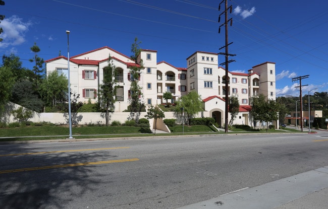 Rockview Senior Apartments in Los Angeles, CA - Foto de edificio - Building Photo