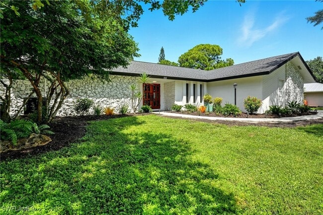 155 Old Tamiami Trail in Naples, FL - Building Photo - Building Photo