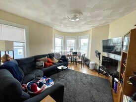 59 Cedar St, Unit 3L in Somerville, MA - Building Photo