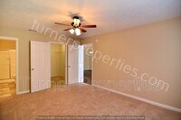 131 Waverly Point Dr photo'