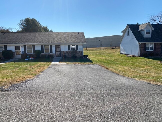 171 Lois Dr in Gray, TN - Building Photo - Building Photo