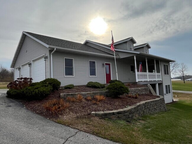 N3530 County Rd G in Fort Atkinson, WI - Building Photo - Building Photo