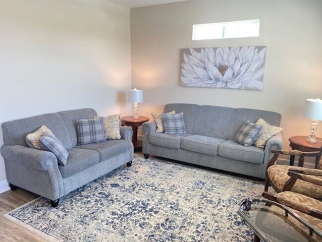 34480 Wynthorne Pl in Wesley Chapel, FL - Building Photo - Building Photo