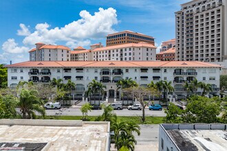 Villa Alhambra in Coral Gables, FL - Building Photo - Building Photo