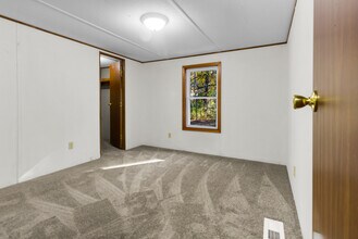 220 Tree Ln in New Bern, NC - Building Photo - Building Photo