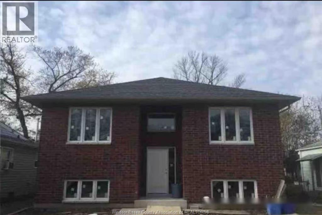 475 Josephine Ave in Windsor, ON - Foto de edificio