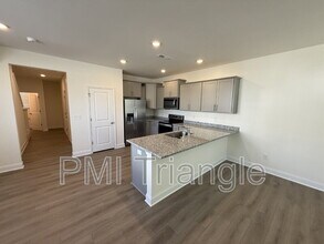 6401 Granite Quarry Dr in Raleigh, NC - Building Photo - Building Photo