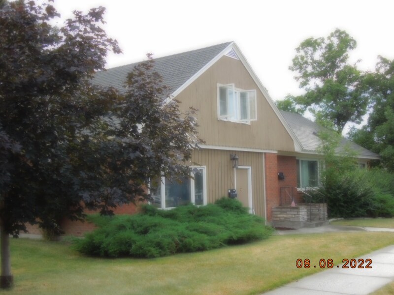 1418 W Koch St in Bozeman, MT - Building Photo