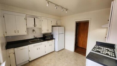 512-524- E Henry Clay St in Whitefish Bay, WI - Foto de edificio - Building Photo