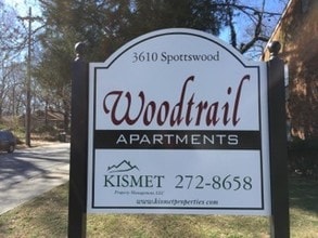 Woodtrail Apartment in Memphis, TN - Foto de edificio - Building Photo