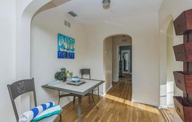 property at 460 15th Ave N