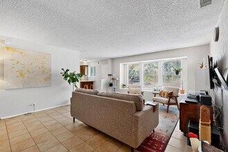 7304 Eganhill Dr in Austin, TX - Building Photo - Building Photo
