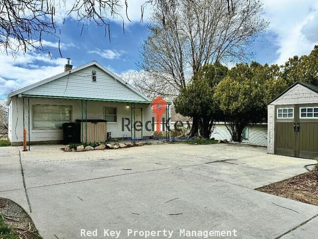 property at 468 S Main St
