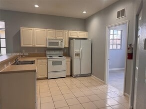 1969 Freeport Dr in Riviera Beach, FL - Building Photo - Building Photo