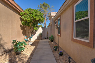 29578 W Laguna Dr in Cathedral City, CA - Building Photo - Building Photo