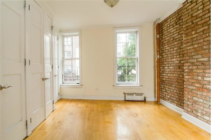 110 Bedford St-Unit -#A2 in New York, NY - Building Photo