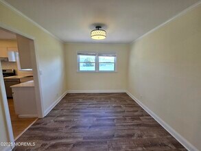 66 Poplar Ave in West Long Branch, NJ - Building Photo - Building Photo