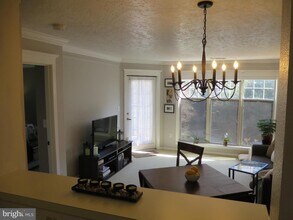 5575 Seminary Rd-Unit -314 in Falls Church, VA - Building Photo - Building Photo