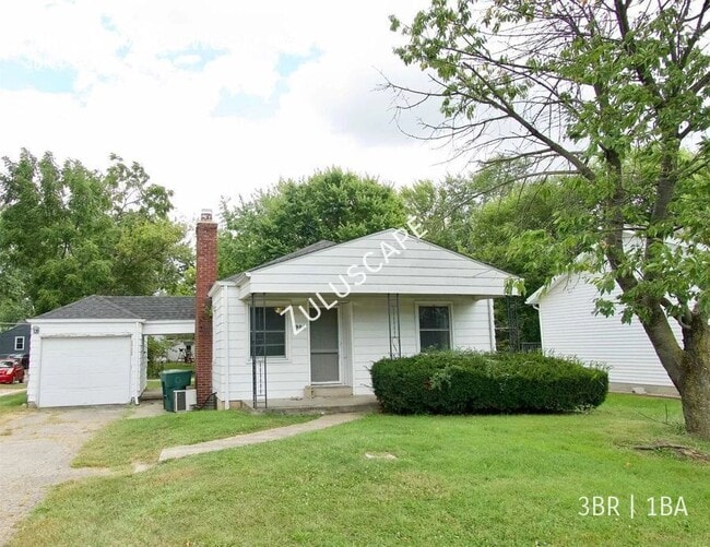 1904 N Maplewood Ave