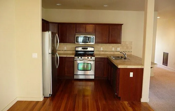 162 SE McKinley Ave in Bend, OR - Foto de edificio - Building Photo