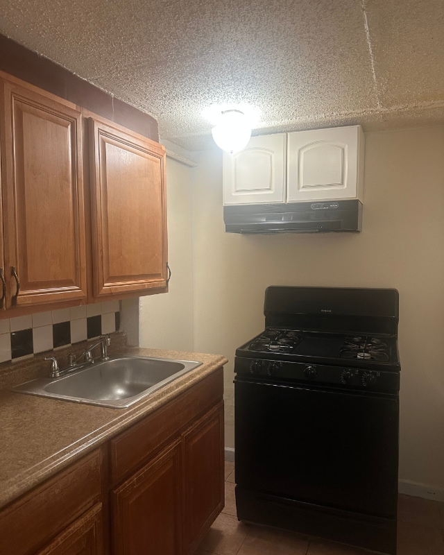 11727 Veirs Mill Rd in Silver Spring, MD - Foto de edificio - Building Photo