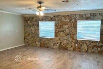 992 Union St in Dunedin, FL - Foto de edificio - Building Photo