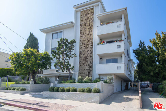 property at 5935 Chula Vista Way