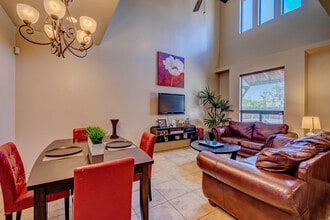 4128 N Thurston Ln in Tucson, AZ - Building Photo - Building Photo