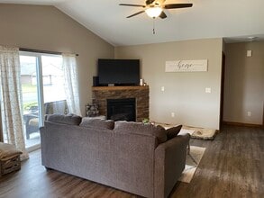 1841 Spruce Ave, Unit Spruce A in Menomonie, WI - Building Photo - Building Photo