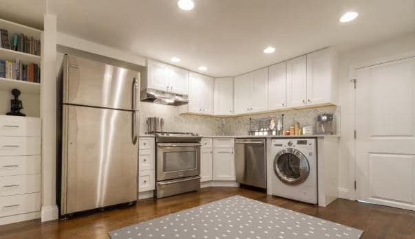 232 1/2 3rd St