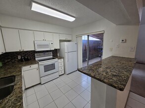 214 Village N Dr in Richardson, TX - Building Photo - Building Photo