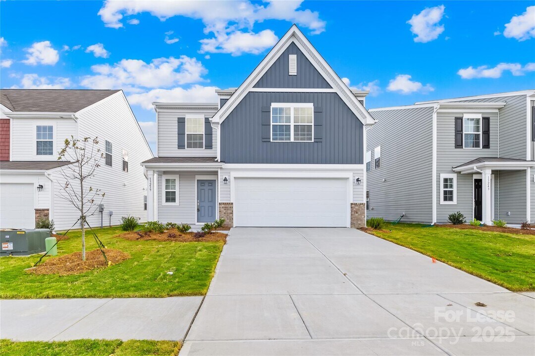 13239 Hampton Bay Ln in Charlotte, NC - Building Photo